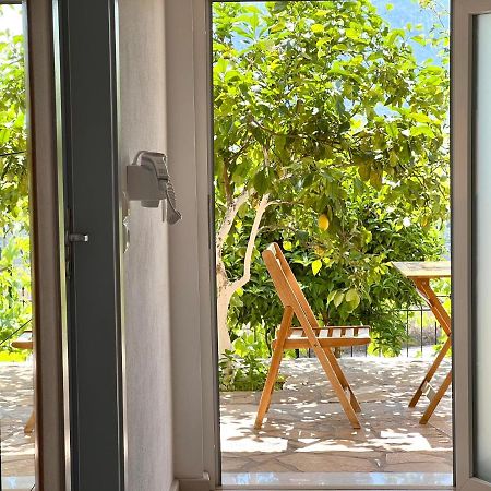Tzavelitiko Home Himare Exterior photo