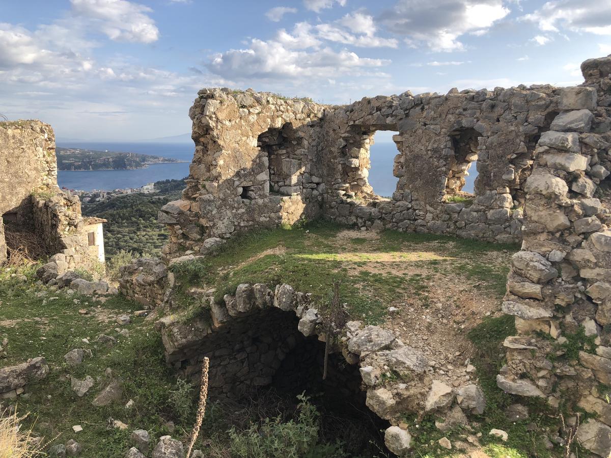 Tzavelitiko Home Himare Exterior photo